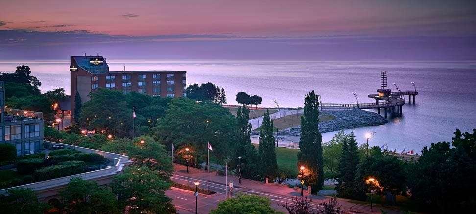Waterfront Hotel Downtown Берлингтон Экстерьер фото